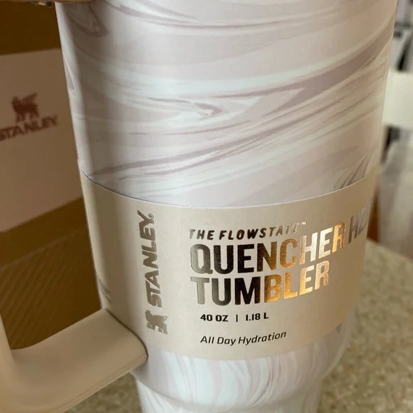 Stanley The Quencher H2.0 Flowstate 40 oz.Tumbler